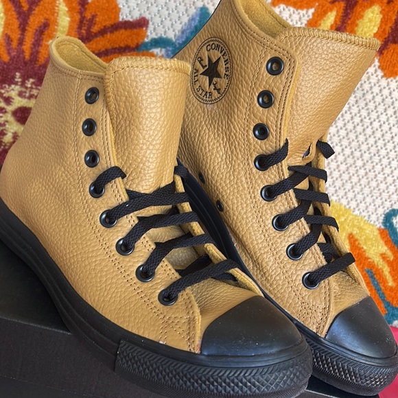 Converse 172014C
CTAS HI
WHEAT/BLACK/BLACK Men’s sneakers - Picture 10 of 16